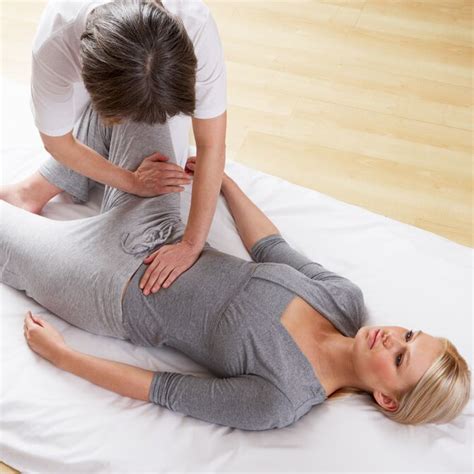 Erotic massage Feuchtwangen